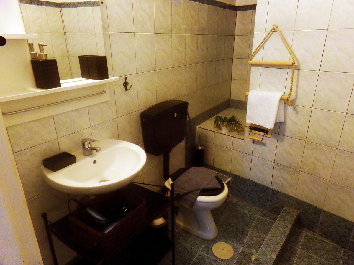 Leia Guest House Ermoupoli Dış mekan fotoğraf